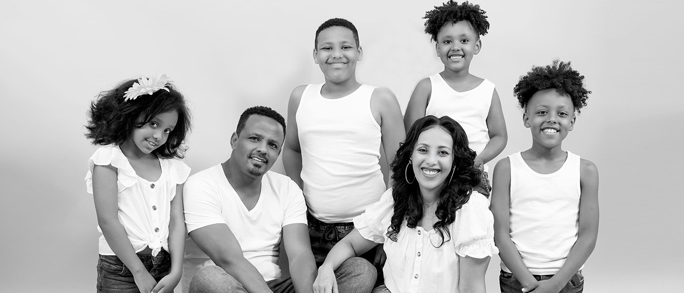 KM Photo Studios - Family Photography -bg
