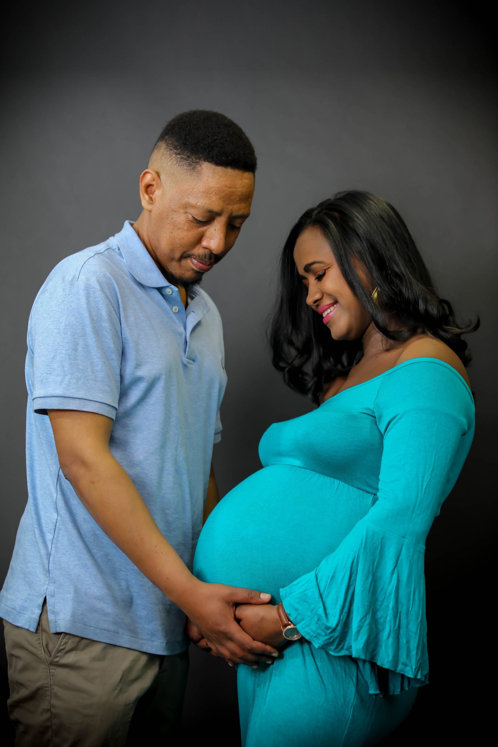 KM Photo Studios - Maternity Photography